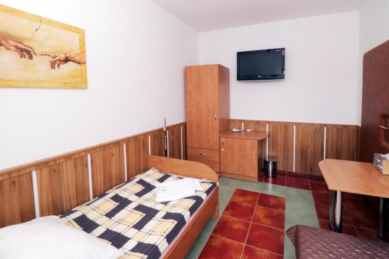 Penzion Hurka Hotel Dolni Libchavy Ngoại thất bức ảnh