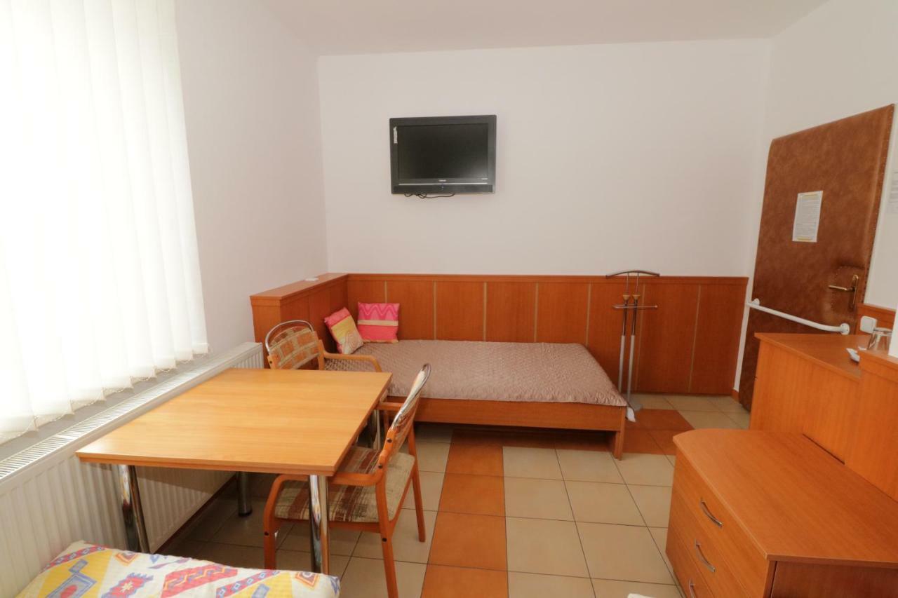 Penzion Hurka Hotel Dolni Libchavy Ngoại thất bức ảnh