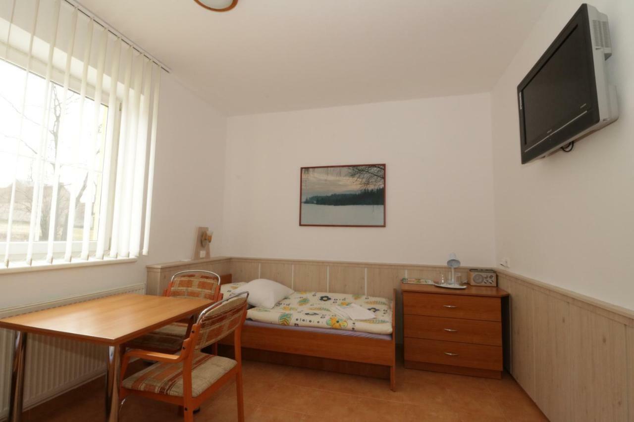 Penzion Hurka Hotel Dolni Libchavy Ngoại thất bức ảnh