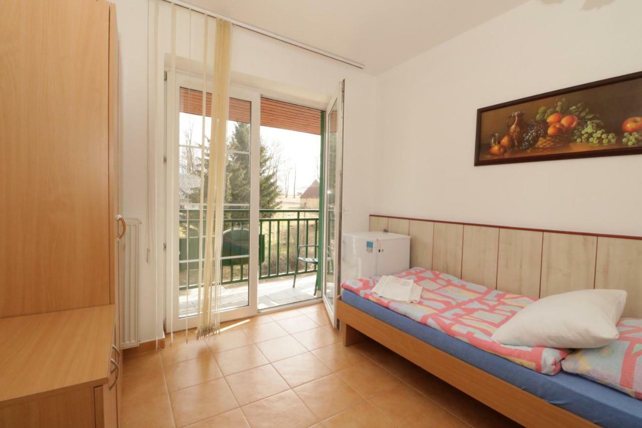 Penzion Hurka Hotel Dolni Libchavy Ngoại thất bức ảnh