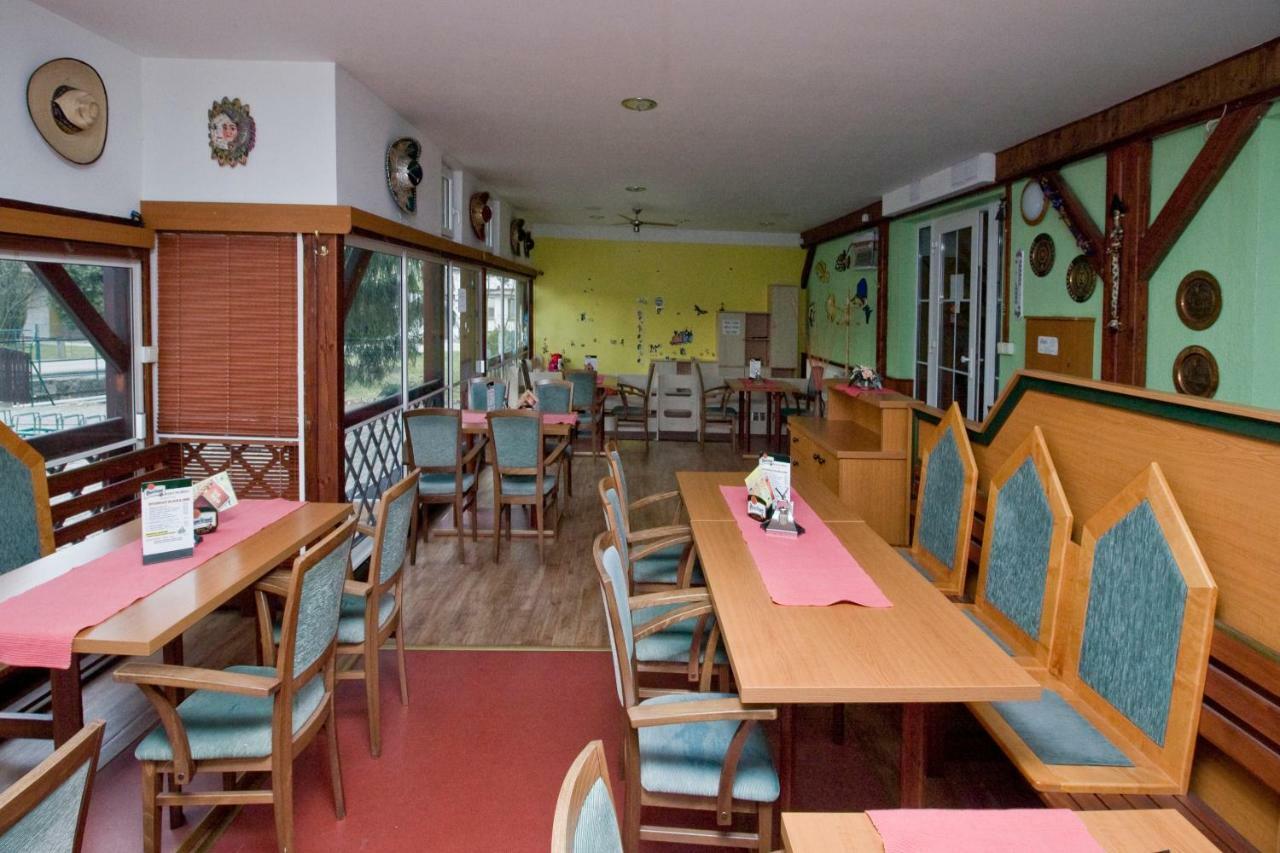 Penzion Hurka Hotel Dolni Libchavy Ngoại thất bức ảnh