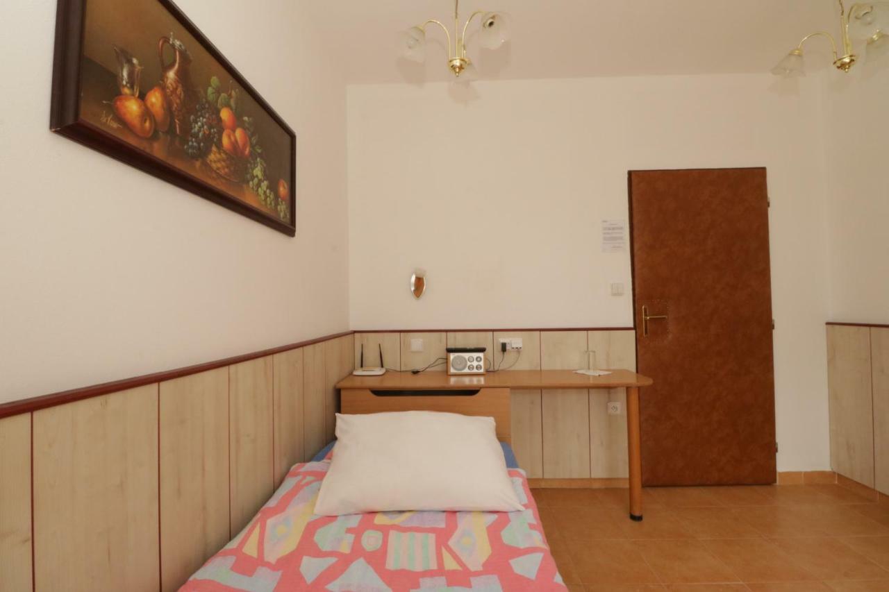 Penzion Hurka Hotel Dolni Libchavy Ngoại thất bức ảnh