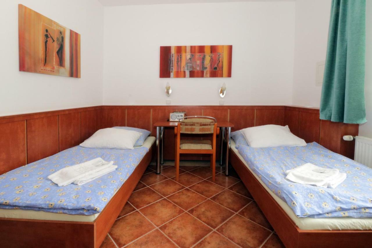 Penzion Hurka Hotel Dolni Libchavy Ngoại thất bức ảnh